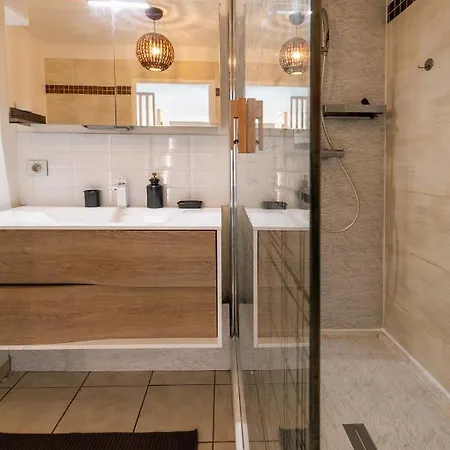 Duplex T3 Moderne Au Metro - Clim & Parking Prive *
