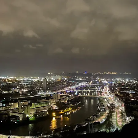 T3 Flat Moderne Sur 2 Etages Metro Parking Free Entrance Autonome Apartment