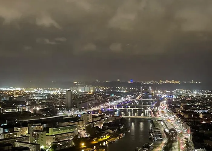 T3 Flat Moderne Sur 2 étages Metro Parking Free Entrance Autonome Appartamento